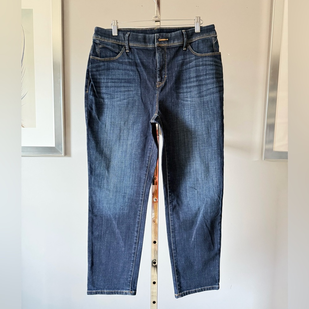 NWOT Chico's So Slimming Slim Straight Jeans Blue Size 8 / 1